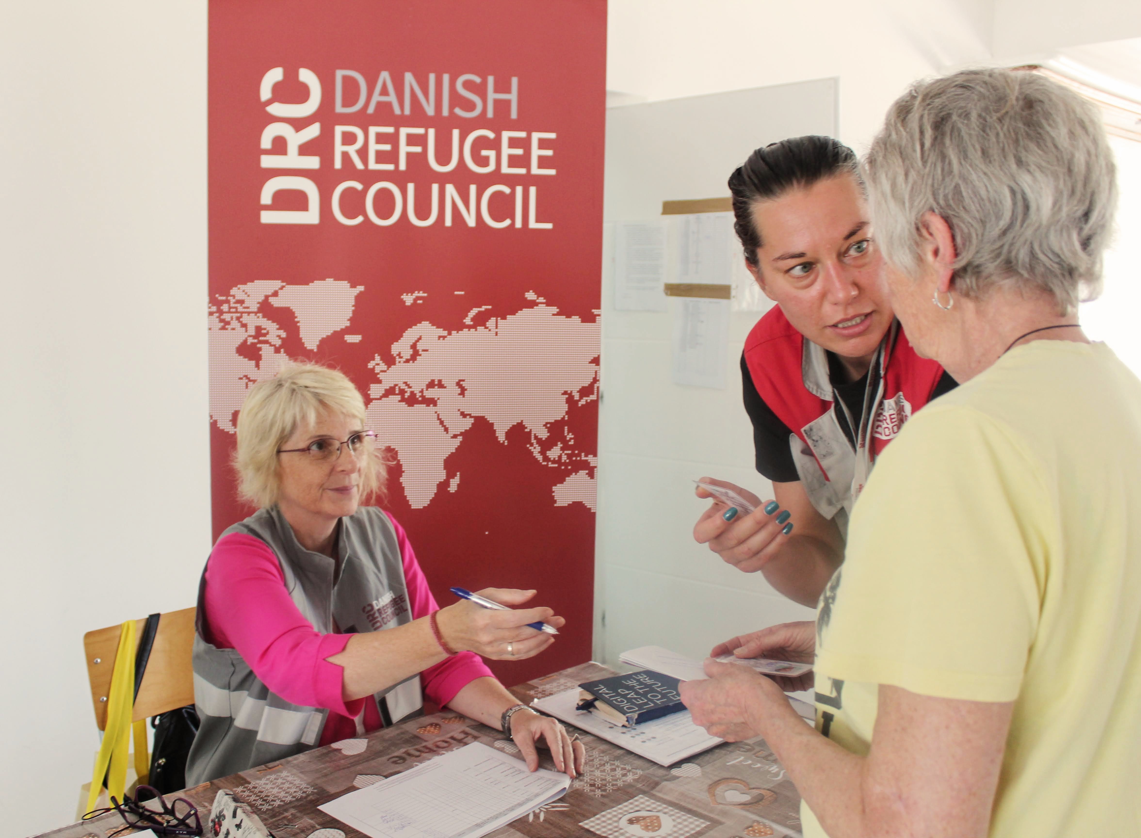 Distribution of cash assistance at the Refugee Centre in Vranje, Serbia.Stefan Simonovic