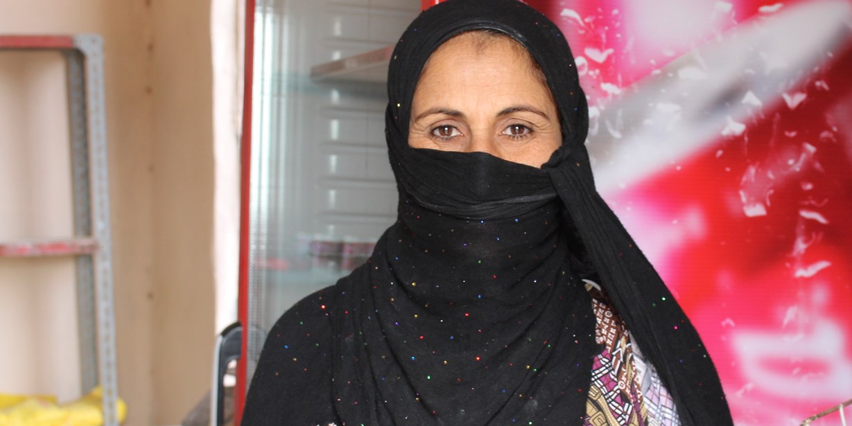 DRC has supporting women returnees in Ninewa Governorate with grants to help start-up small businesses. Mina opened a small sweets and snacks shop – she uses the income to support her large family.