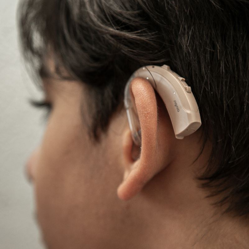 Asma's son uses a hearing aid. Most refugees in Türkiye cannot afford hearing aids and face chalenges in accessing healthcare due to their health conditions and lack of information.